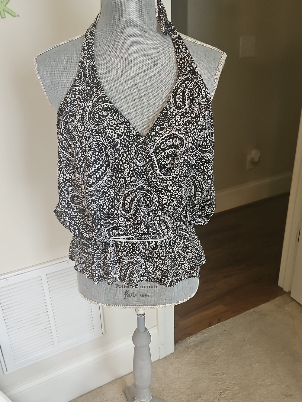 womens sz 8 eco swim tankini top halter style bkack/ white